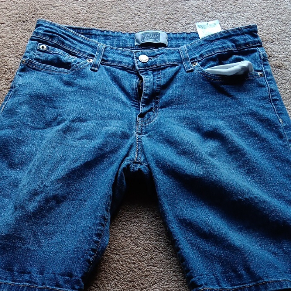 Levi's Classic Indigo Denim Shorts